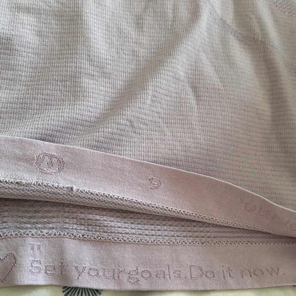 Lululemon Swiftly Tank 6 small - Picture 7 of 8